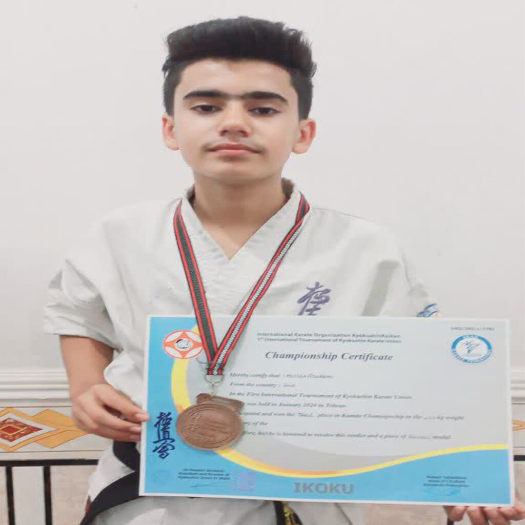 “افتخار آفرینی فرزند نیشکری در مسابقات بین المللی کیو کوشین کاراته”