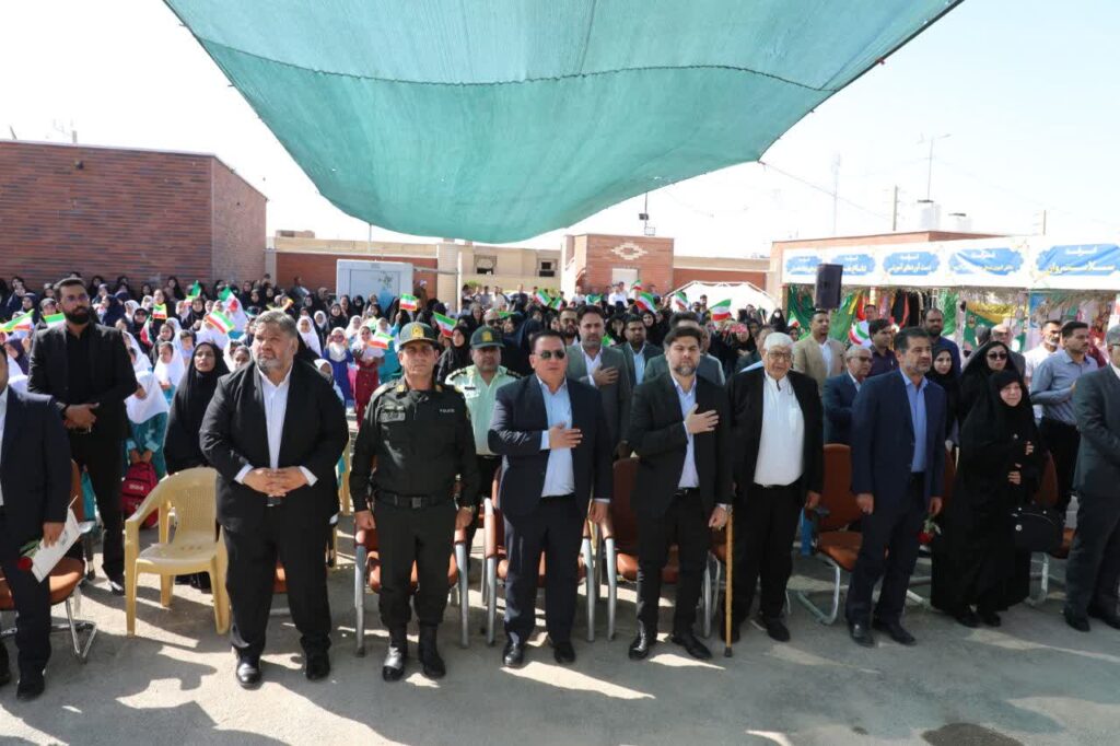 سال تحصیلی ۱۴۰۴ با درخشش دانش‌آموزان و با حمایت‌های ماندگار صنعت نیشکر آغاز شد