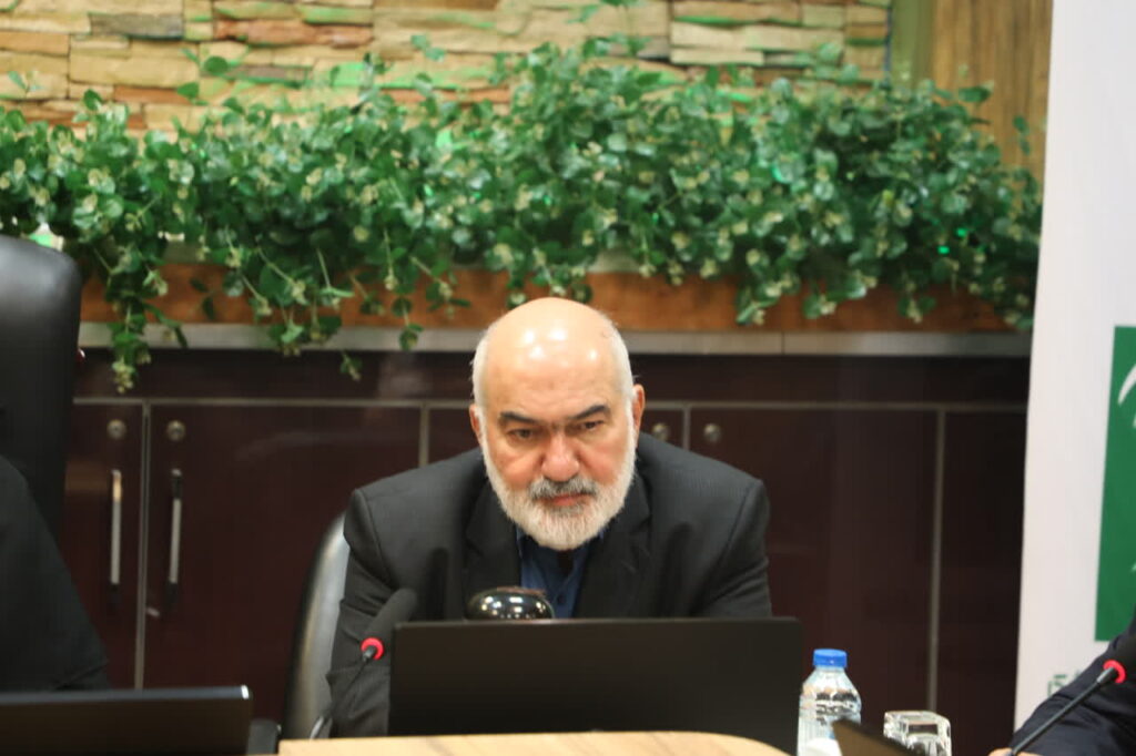 تعامل سازنده، زمینه‌ساز رفع موانع تولید است/نیشکر برای حضور در بازارهای جهانی تلاش می‌کند