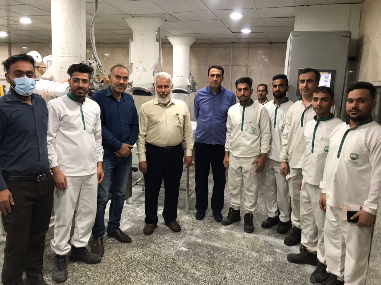 دیدار عیدانه مدیرعامل کشت و صنعت دعبل خزاعی با کارکنان بخش های تولیدی و عملیاتی