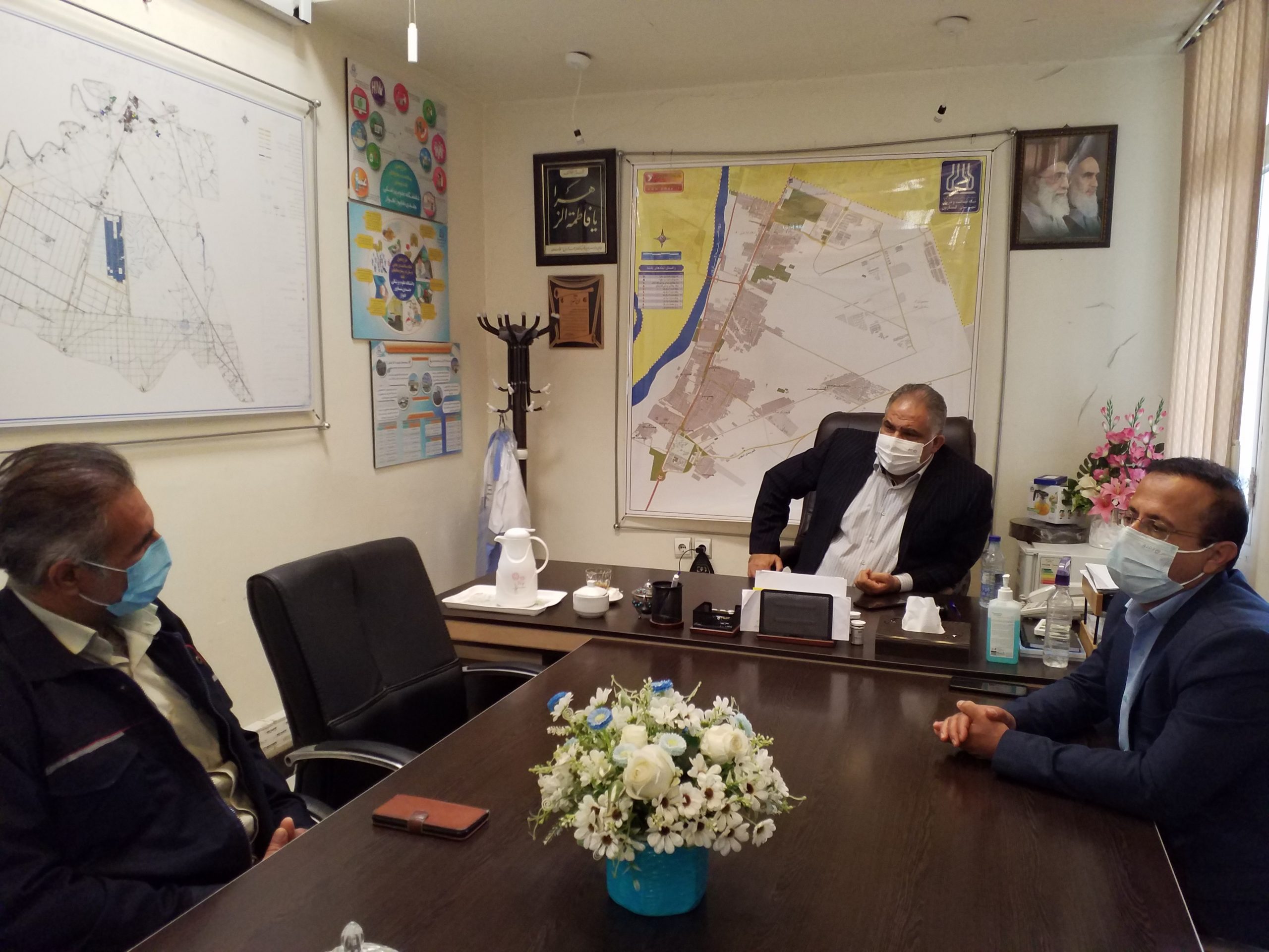 دیدار مدیرH.S.E.E کشت و صنعت دعبل خزاعی با مدیر شبکه بهداشت و درمان شهرستان کارون بمناسبت هفته سلامت
