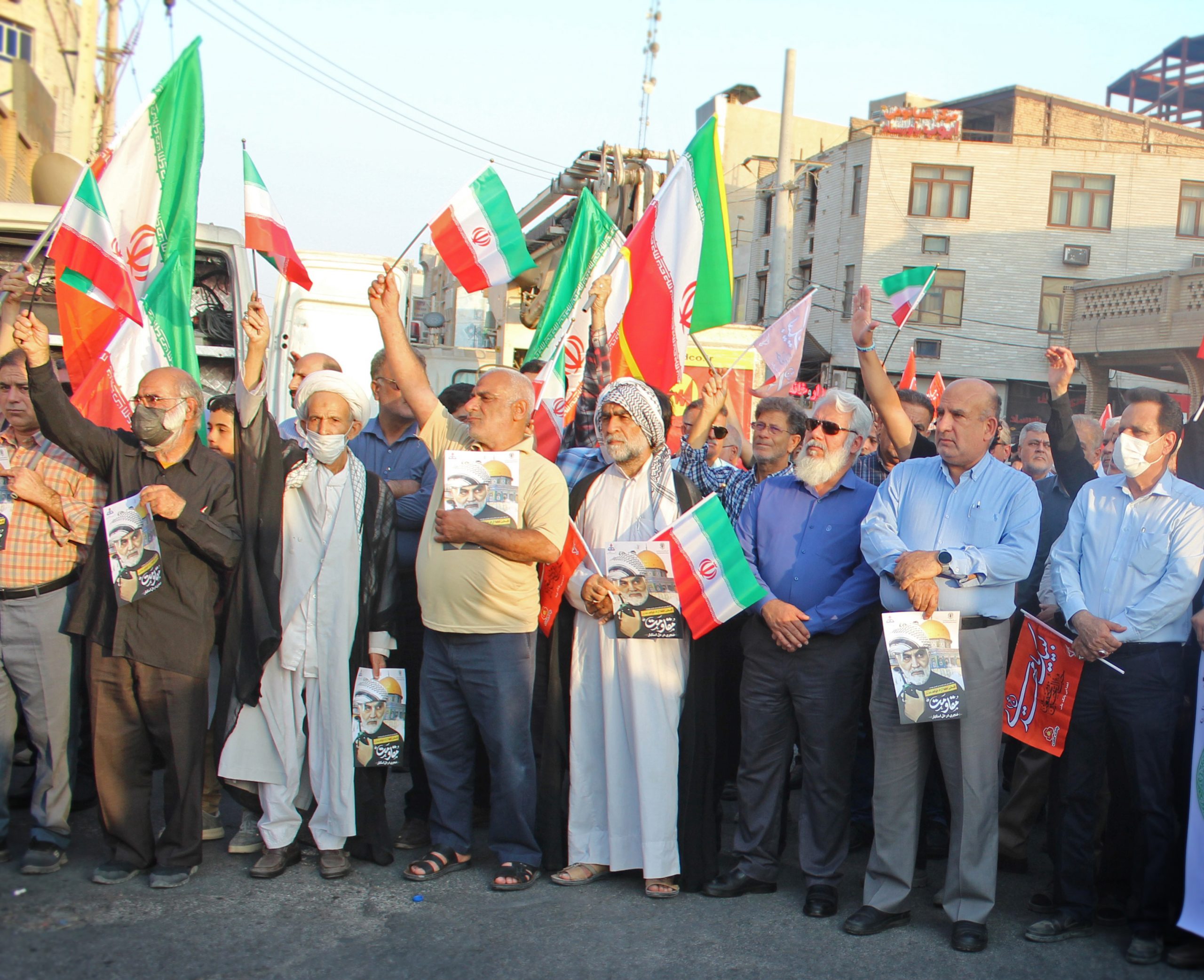 راهپیمایی همکاران کشت و صنعت دعبل خزاعی در محکومیت حرکات هنجار شکنانه و توهین به قرآن کریم