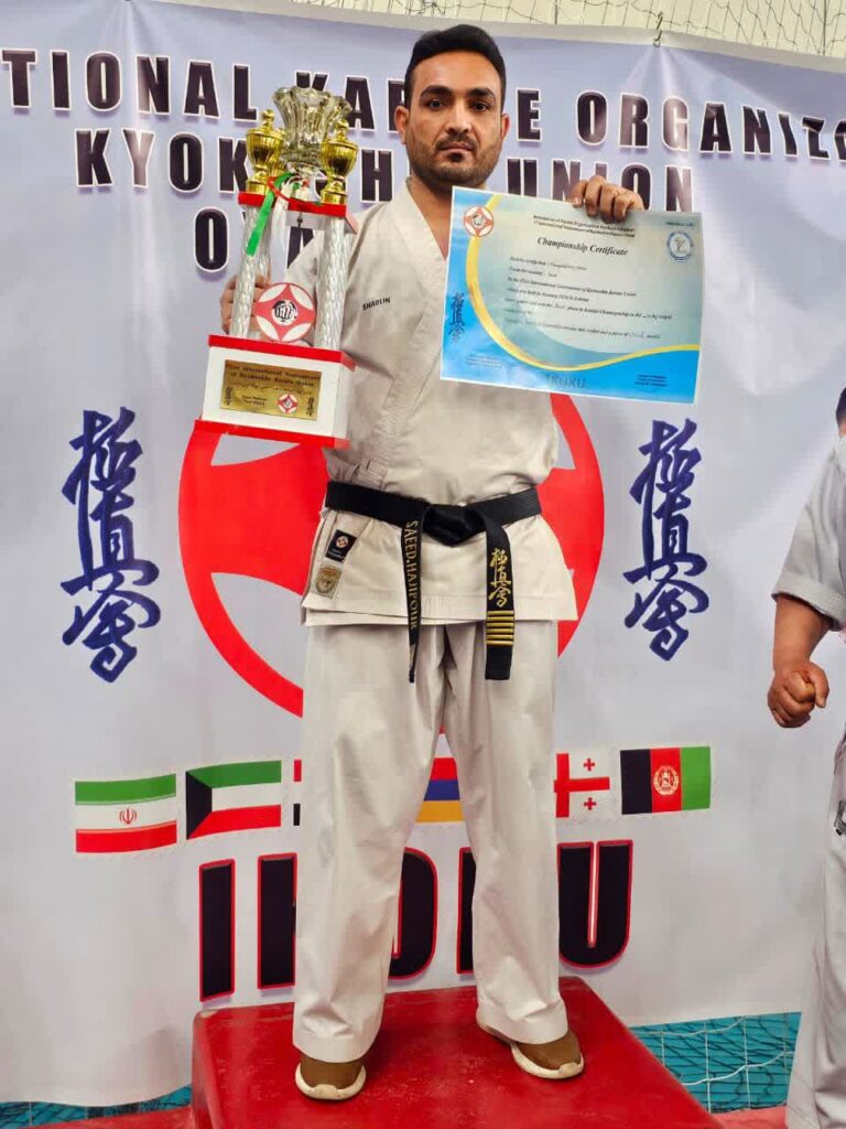 درخشش ورزشکار کشت و صنعت دعبل خزاعی در مسابقات کیو کوشین کاراته