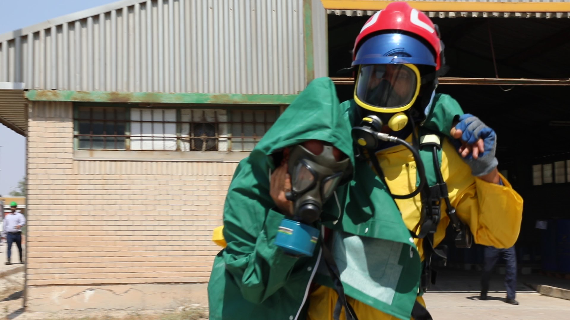 مانور نشت مواد شیمیایی در کشت و صنعت دعبل خزاعی برگزار شد مانور نشت مواد شیمیایی در کشت و صنعت دعبل خزاعی برگزار شد