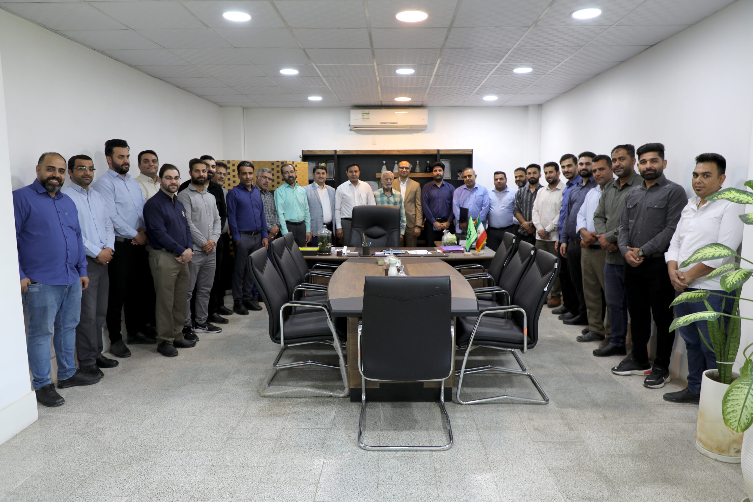 مراسم سالروز منابع انسانی در کشت و صنعت دعبل خزاعی برگزار شد. مراسم سالروز منابع انسانی در کشت و صنعت دعبل خزاعی برگزار شد.