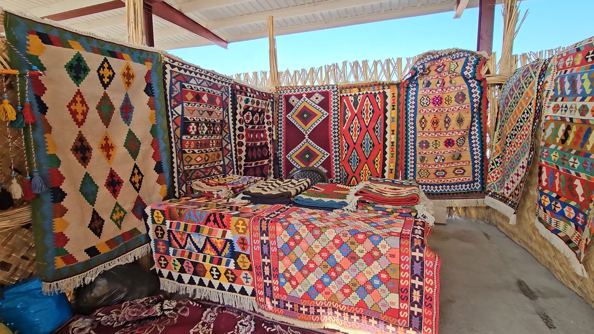 آشنایی با صنایع دستی محلی خوزستان در چهارمین جشنواره ملی شکرستان به روایت فیلم آشنایی با صنایع دستی محلی خوزستان در چهارمین جشنواره ملی شکرستان به روایت فیلم