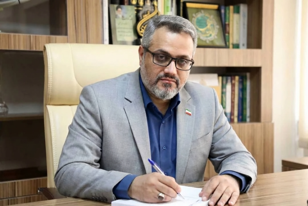 پدران نیشکری، ستون‌های استوار خانواده و پیشگامان جبهه تولید